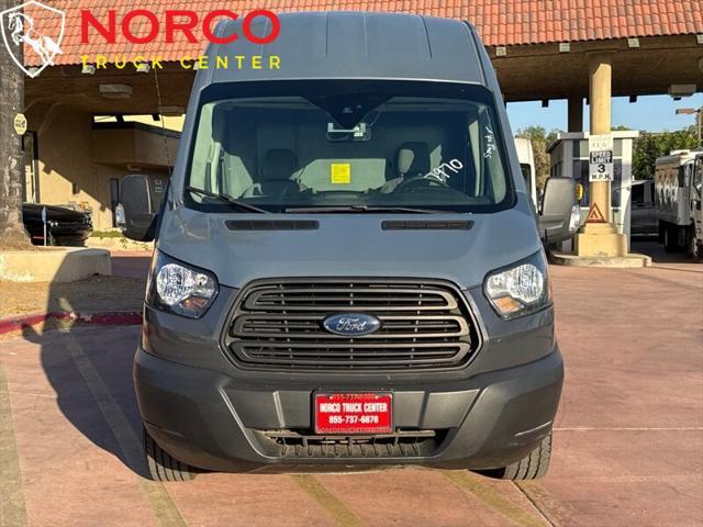 Photo of 2019 Oxford White Ford Transit-250