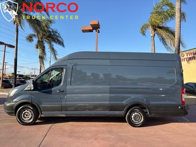 Photo of 2019 Oxford White Ford Transit-250