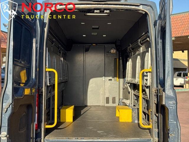 Photo of 2019 Oxford White Ford Transit-250
