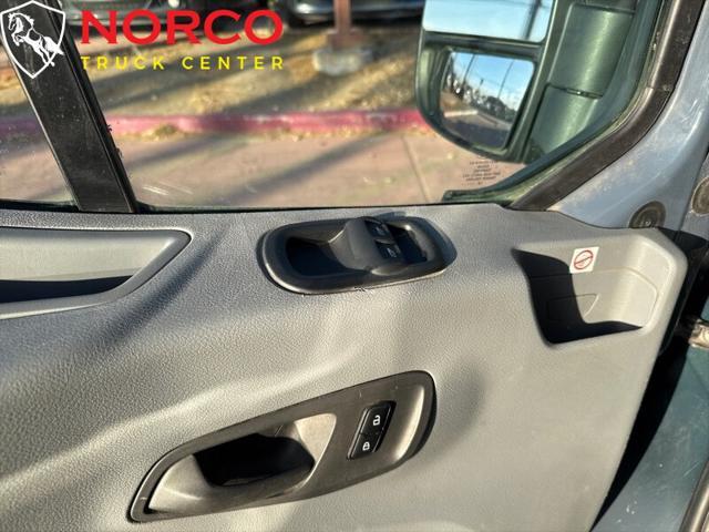 Photo of 2019 Oxford White Ford Transit-250