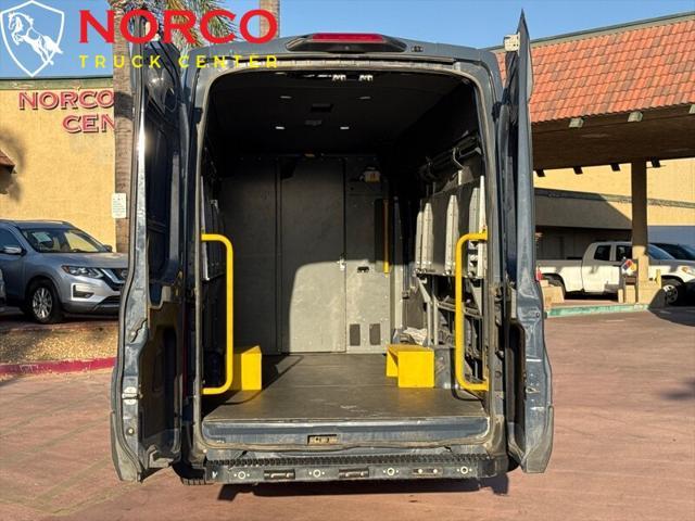 Photo of 2019 Oxford White Ford Transit-250