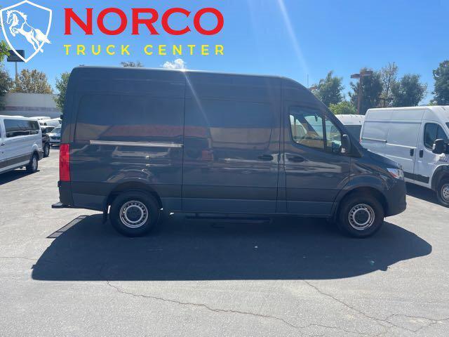 Photo of 2019 Blue Grey Mercedes-Benz Sprinter 2500
