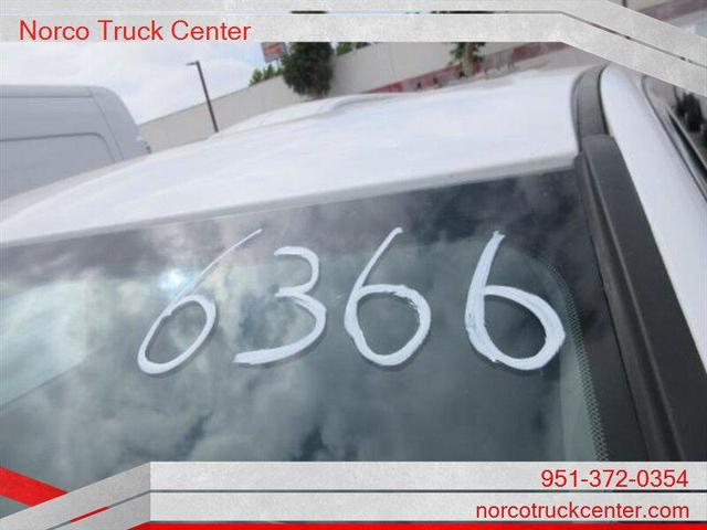Photo of 2018 Bright White Clear Coat RAM 1500