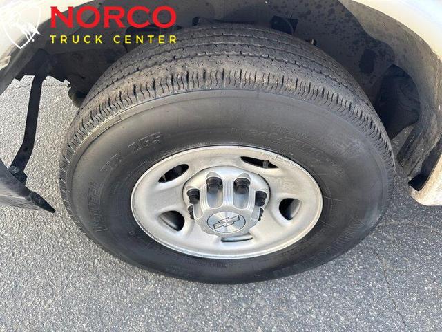 Photo of 2017 Summit White Chevrolet Express 2500