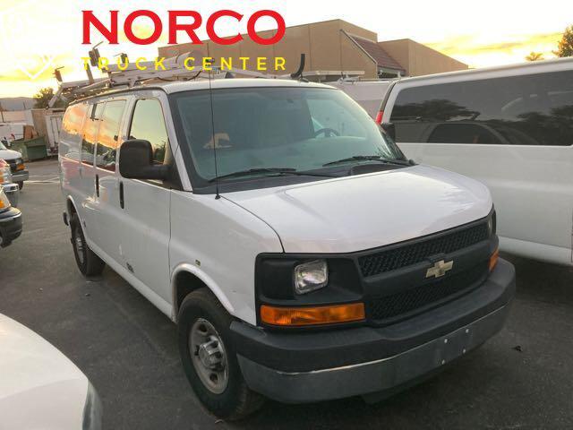 Photo of 2014 Summit White Chevrolet Express 2500