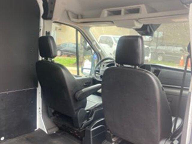 Photo of 2020 Oxford White Ford Transit-250