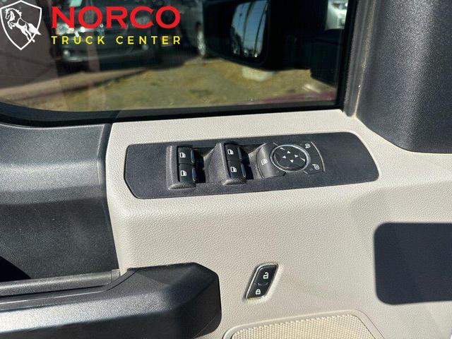 Photo of 2020 Oxford White Ford F-250