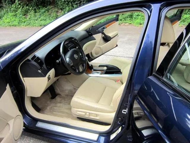 Photo of 2006 Blue Acura TL