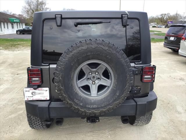Photo of 2017 Granite Crystal Metallic Clearcoat Jeep Wrangler Unlimited