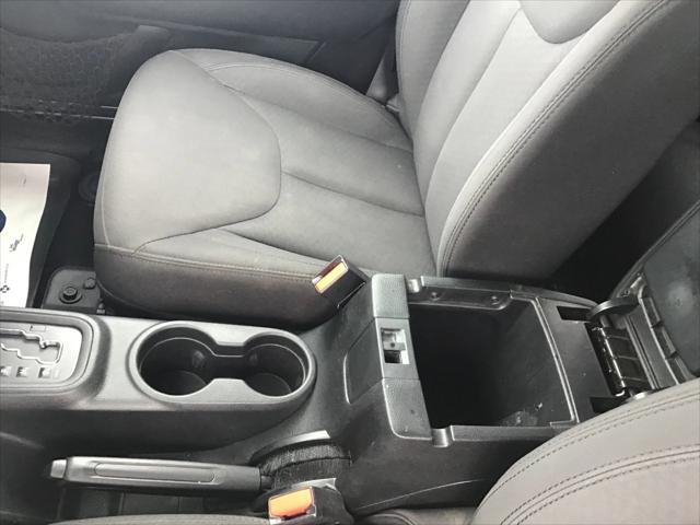 Photo of 2017 Granite Crystal Metallic Clearcoat Jeep Wrangler Unlimited