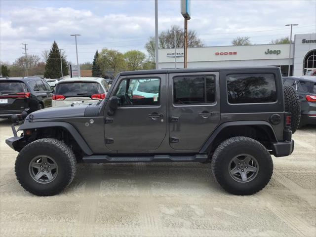 Photo of 2017 Granite Crystal Metallic Clearcoat Jeep Wrangler Unlimited