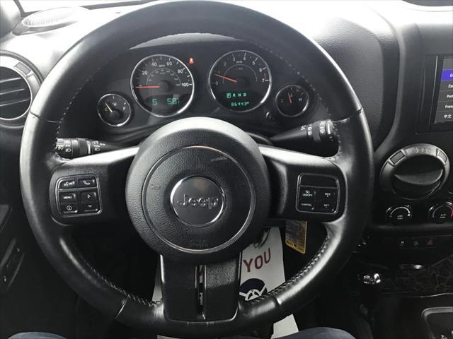 Photo of 2017 Granite Crystal Metallic Clearcoat Jeep Wrangler Unlimited