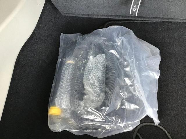 Photo of 2022 Brilliant Black Crystal Pearlcoat Chrysler Pacifica