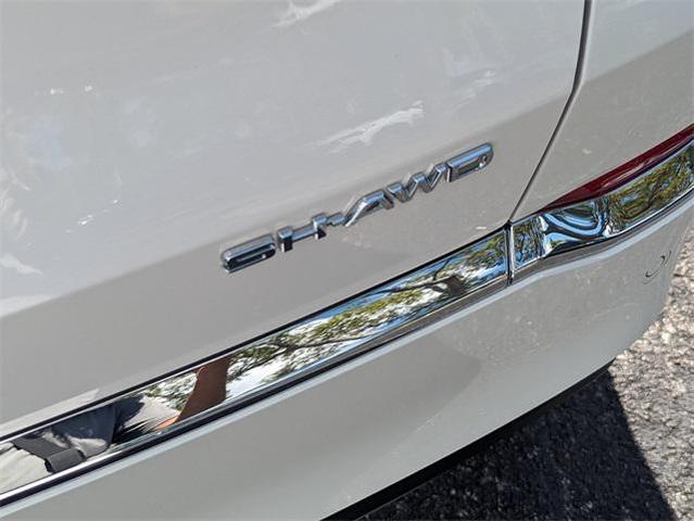 Photo of 2025 Platinum White Pearl Acura MDX