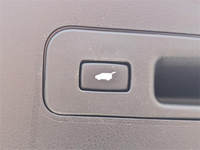 Photo of 2019 White Diamond Pearl Acura MDX
