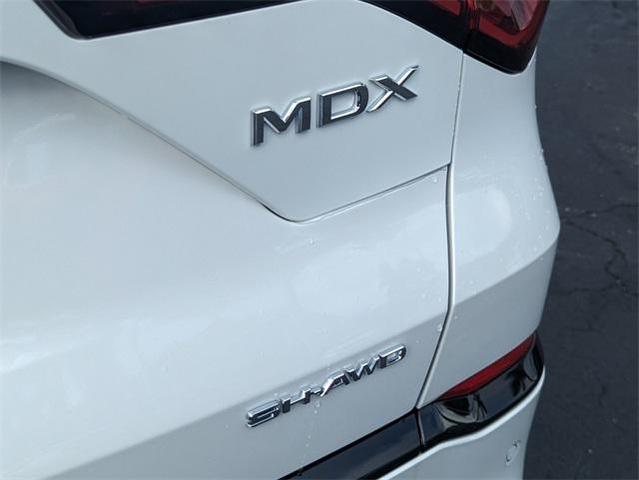 Photo of 2026 Platinum White Pearl Acura MDX