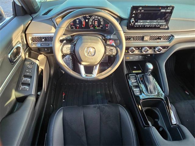 Photo of 2025 Platinum White Pearl Acura Integra