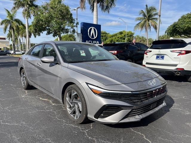 Photo of 2025 Fluid Metal Hyundai ELANTRA