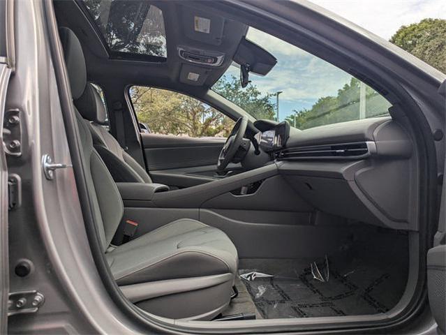 Photo of 2025 Fluid Metal Hyundai ELANTRA