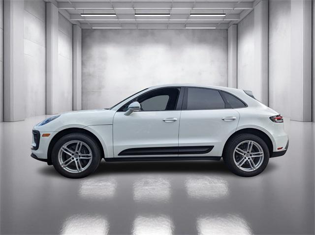 Photo of 2024 White Porsche Macan