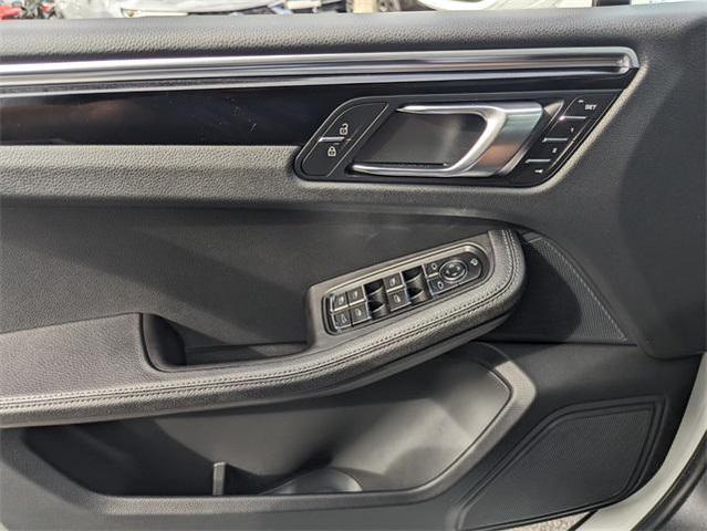 Photo of 2024 White Porsche Macan
