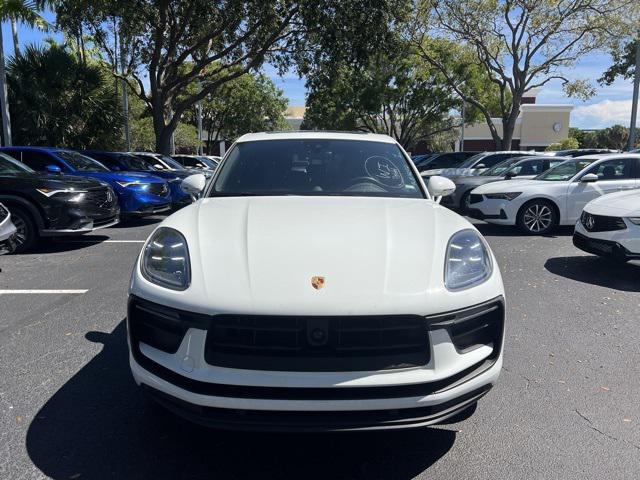 Photo of 2024 White Porsche Macan
