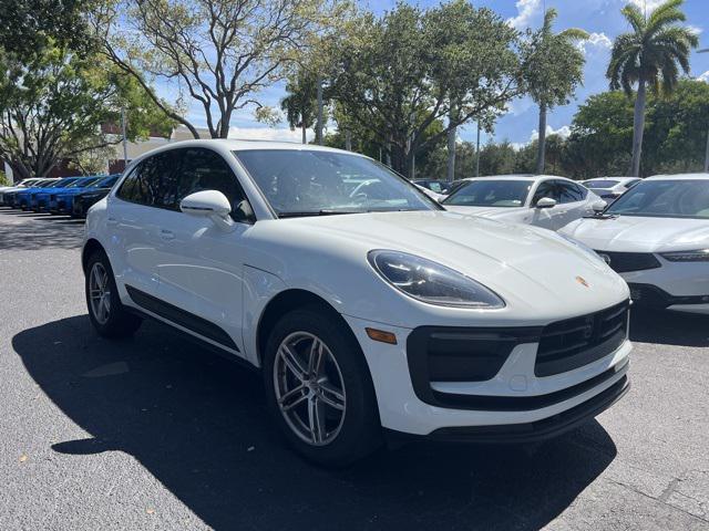 Photo of 2024 White Porsche Macan