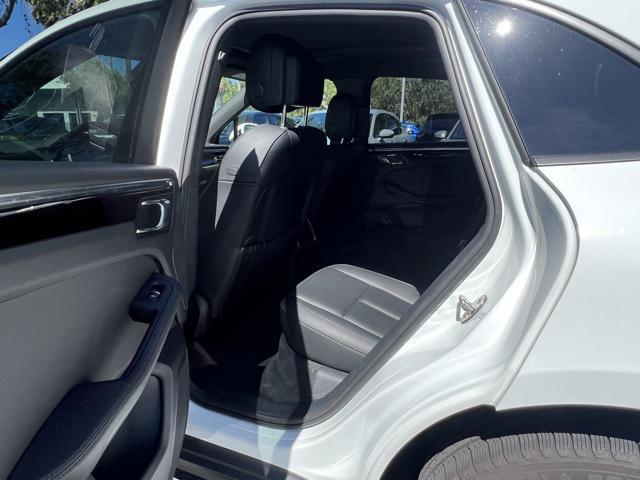 Photo of 2024 White Porsche Macan