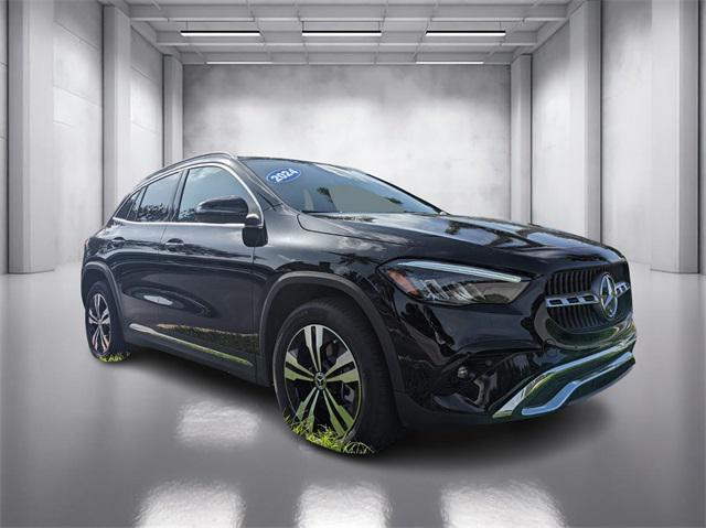 Photo of 2024 Black Mercedes-Benz GLA 250
