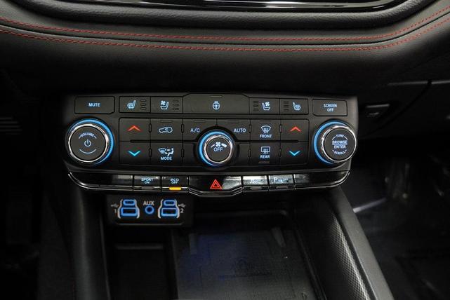 Photo of 2024 Frostbite Pearlcoat Dodge Durango