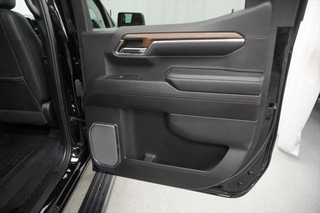 Photo of 2024 Black Chevrolet Silverado 1500