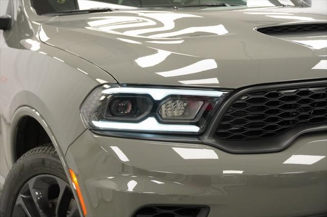 Photo of 2025 Destroyer Gray Clearcoat Dodge Durango