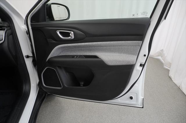 Photo of 2024 Bright White Clearcoat Jeep Compass