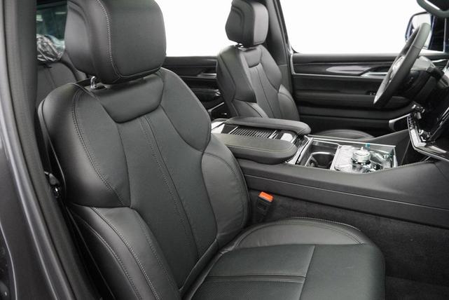 Photo of 2024 Baltic Gray Metallic Clearcoat Jeep Wagoneer