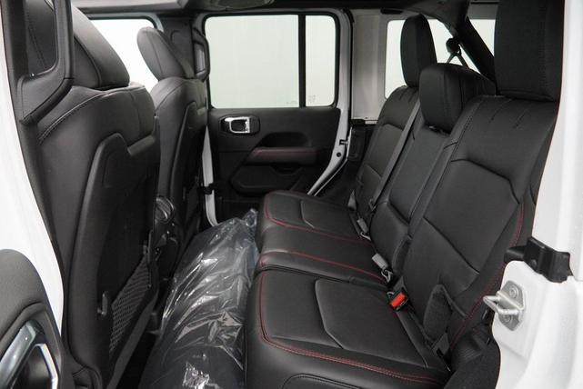 Photo of 2026 Bright White Clearcoat Jeep Wrangler