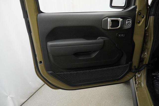 Photo of 2025 41 Jeep Wrangler 4xe