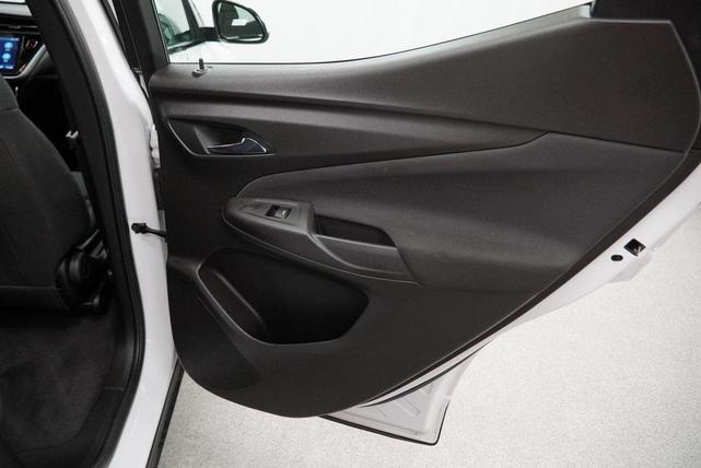 Photo of 2022 Summit White Chevrolet Bolt EUV