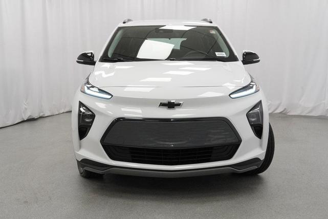 Photo of 2022 Summit White Chevrolet Bolt EUV