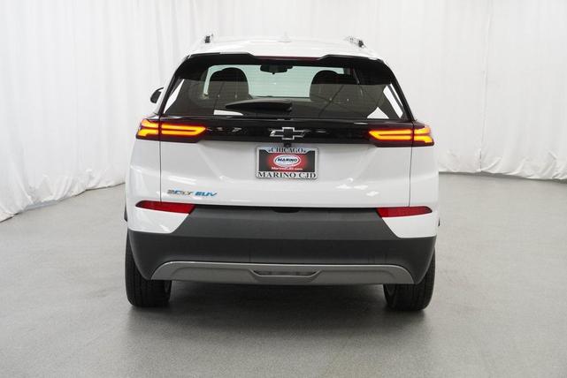 Photo of 2022 Summit White Chevrolet Bolt EUV
