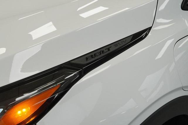 Photo of 2022 Summit White Chevrolet Bolt EUV
