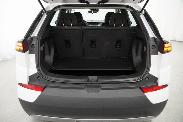 Photo of 2022 Summit White Chevrolet Bolt EUV