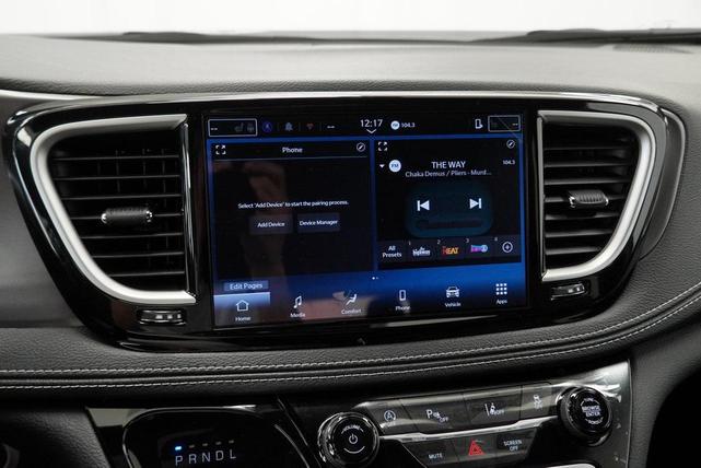 Photo of 2026 Bright White Chrysler Pacifica