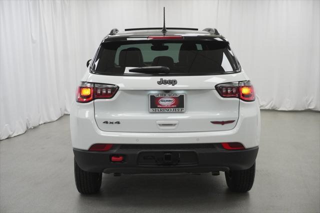 Photo of 2023 Bright White Clearcoat Jeep Compass