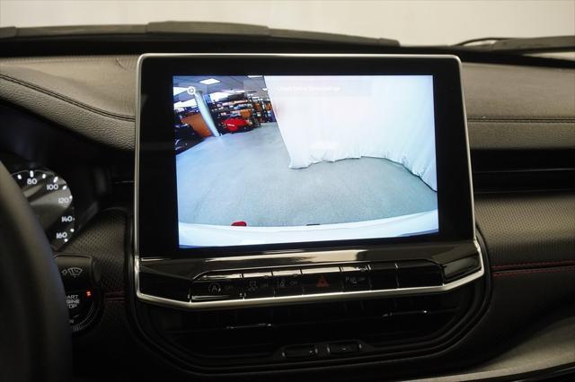 Photo of 2023 Bright White Clearcoat Jeep Compass