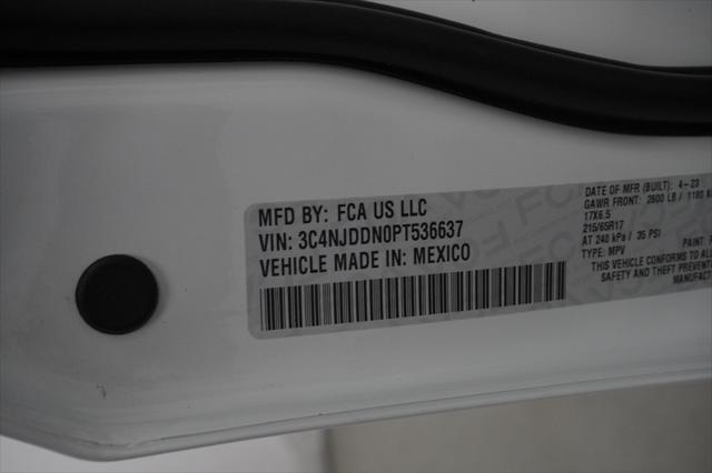 Photo of 2023 Bright White Clearcoat Jeep Compass