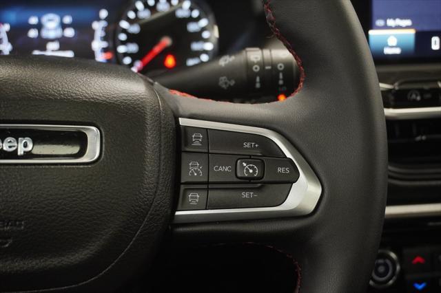 Photo of 2023 Bright White Clearcoat Jeep Compass