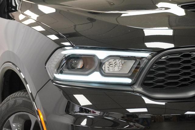 Photo of 2026 Diamond Black Dodge Durango