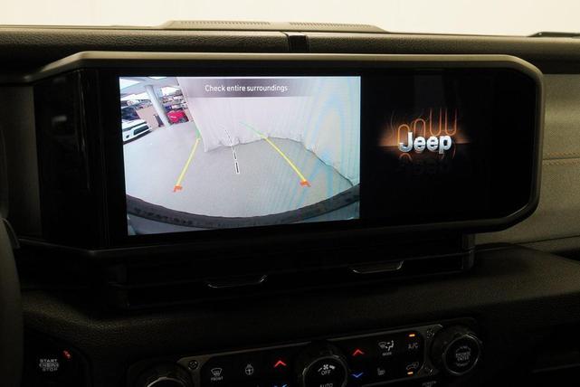 Photo of 2024 Earl Clearcoat Jeep Wrangler