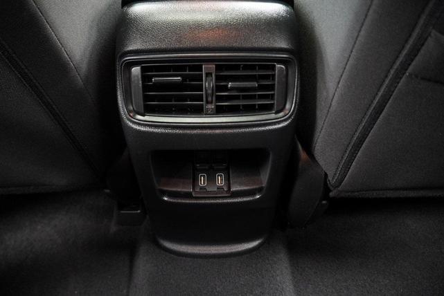 Photo of 2021 Green Honda CR-V