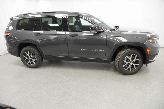 Photo of 2025 Baltic Gray Metallic Clearcoat Jeep Grand Cherokee L